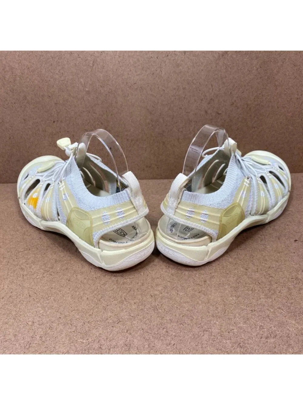 Keen Evofit One Hiking Sandals White & Yellow Mens Size 10 Flexible Knit Uppers